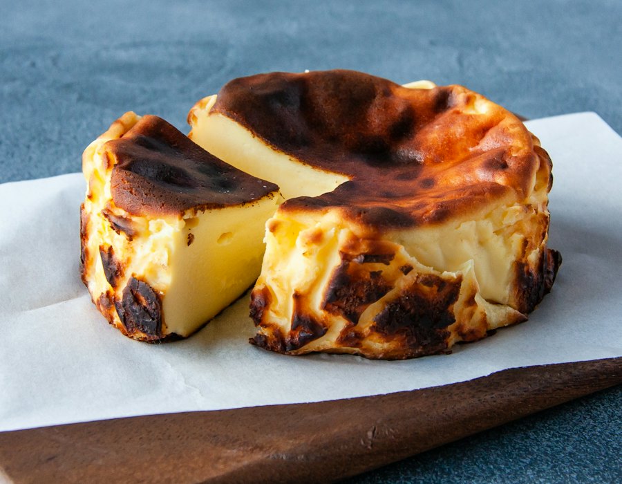 San Sebastian cheesecake